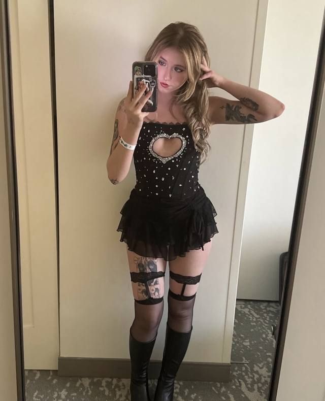 Hi 👋 , it’s Megan and I am available 🍑🍆💦. Send a dm - Image 2